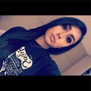 Meet your Posher, Vanessa